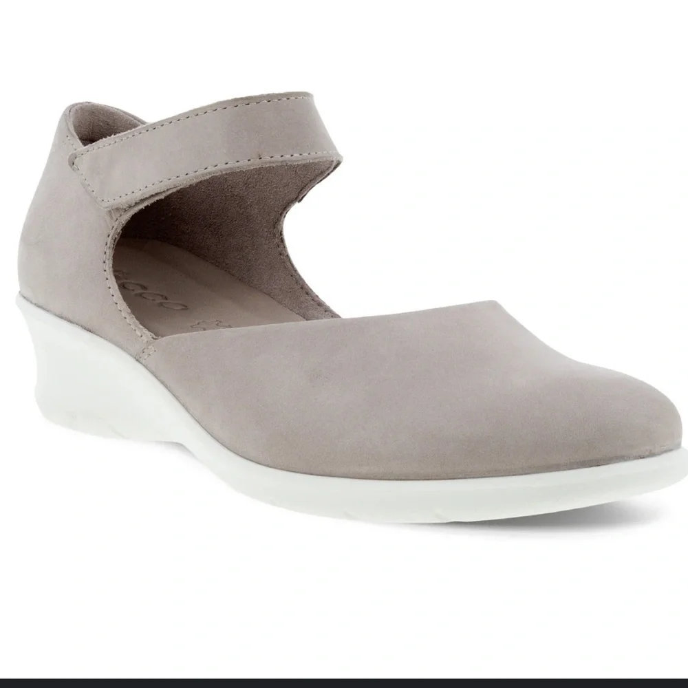 Ecco Felicia Mary Jane Wedge Flat in Grey. Size 37 or 6.5/7. Retail $130